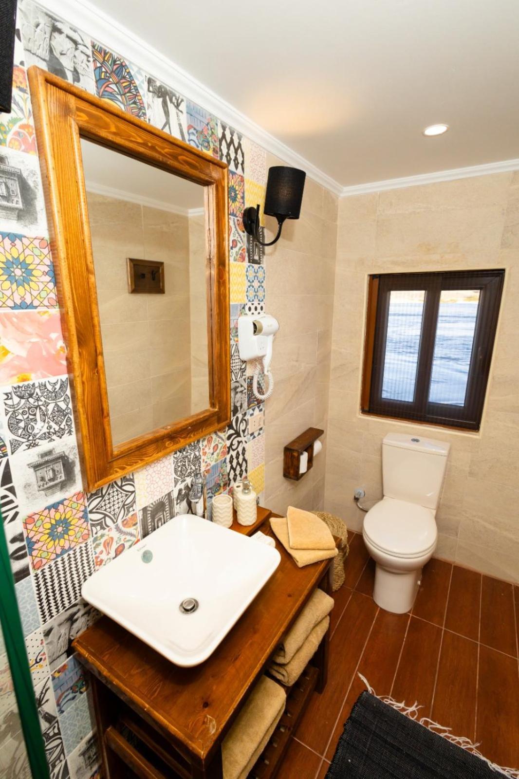 Artika Wadi Kiki Hotel 阿斯旺 外观 照片